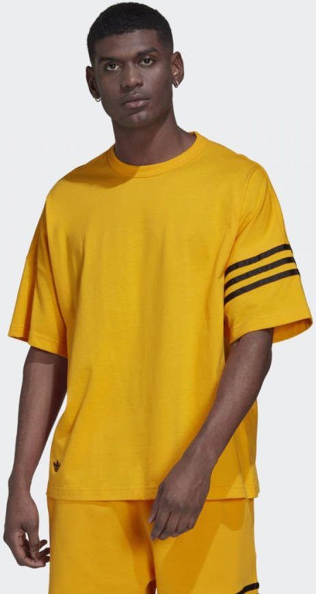 adidas Adicolor Neuclassics T shirt