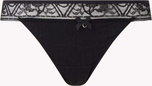 Chantelle Alto string met structuur en kant