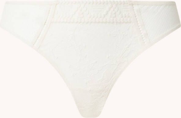 Passionata Olivia tanga met kant en borduring