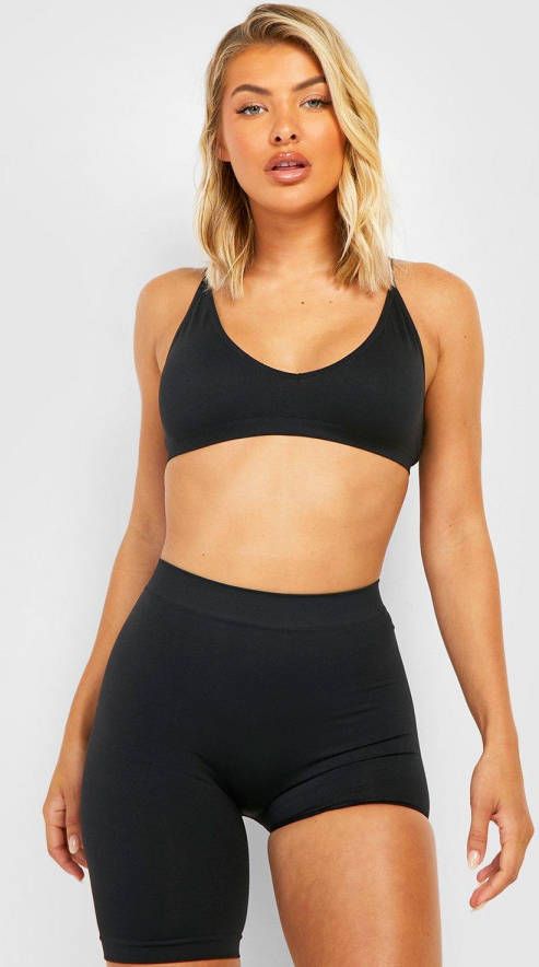boohoo Naadloze Corrigerende Shorts, Black